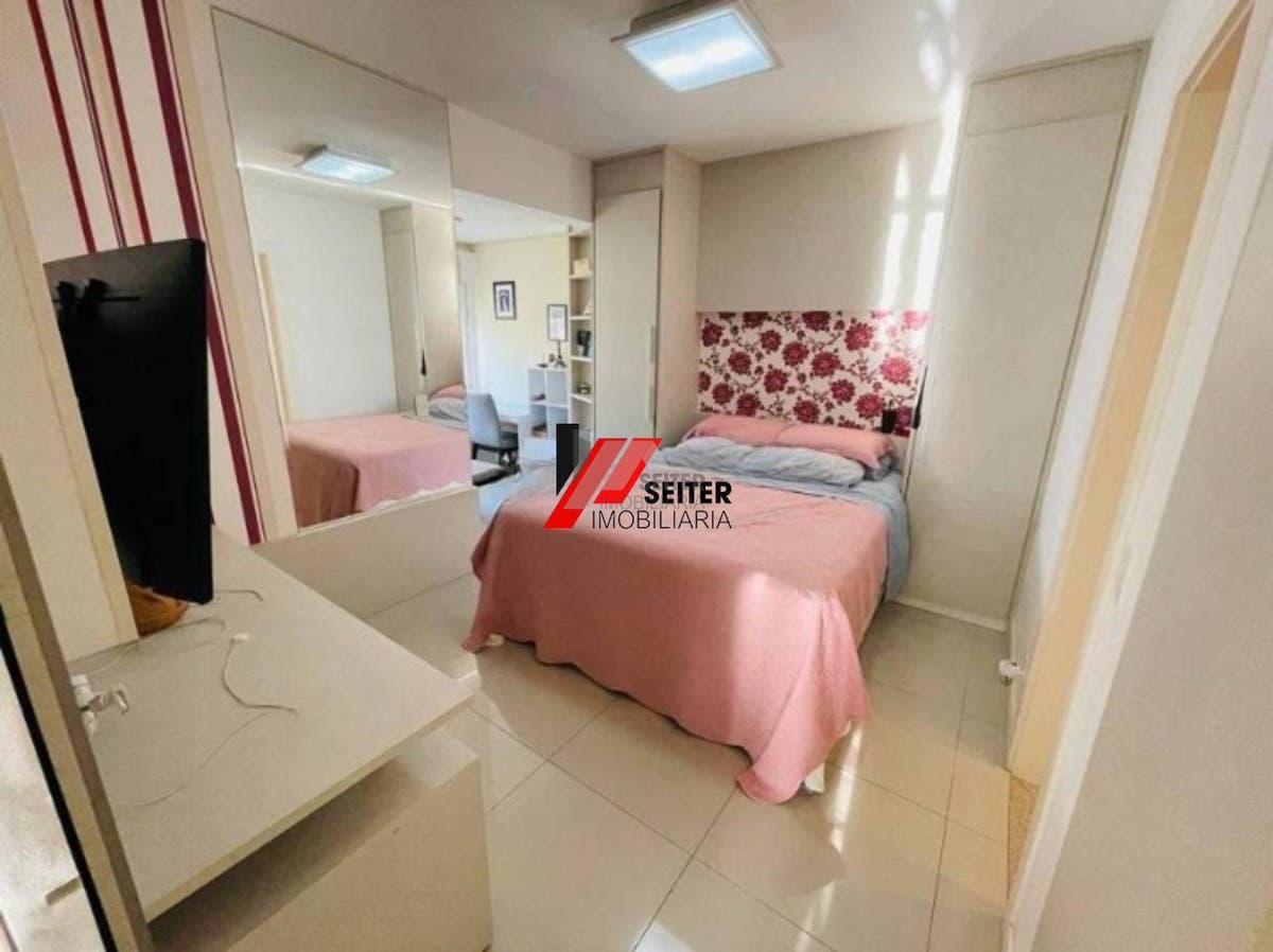 Cobertura 3 suites a venda Itacorubi Florianópolis Zena Becker