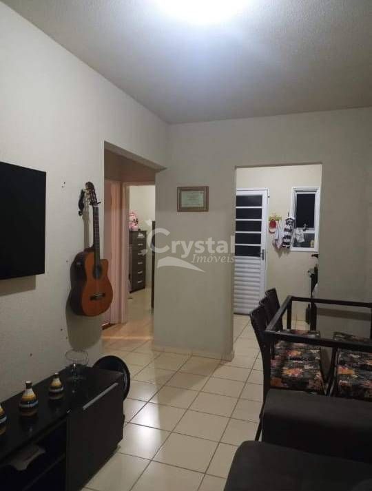 Casa à Venda com 2 Quartos, Lavanderia Externa e Quintal em Água Branca I - Avaré. Foto 2