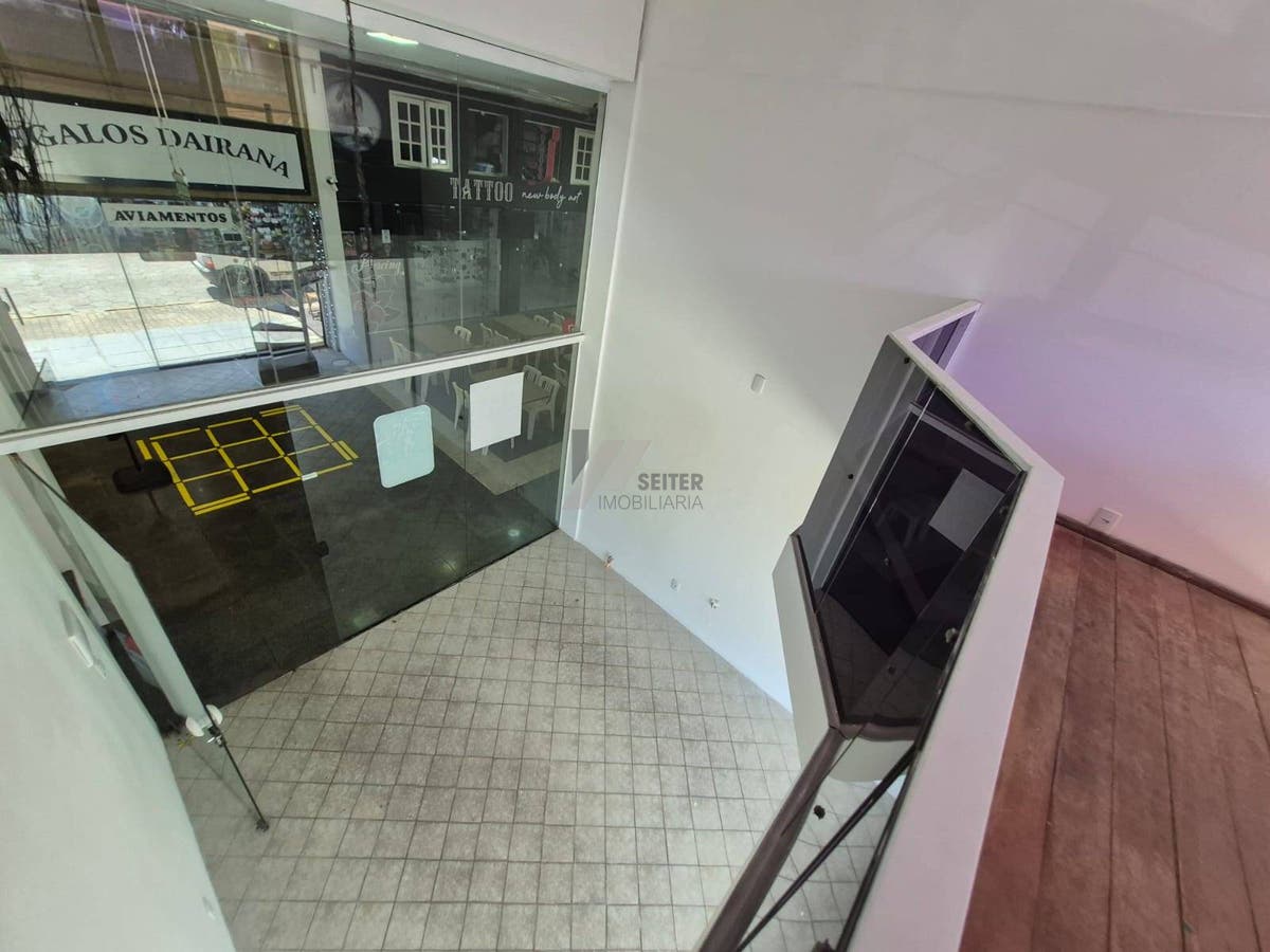 Loja para locação no Shopping Via Lagoa