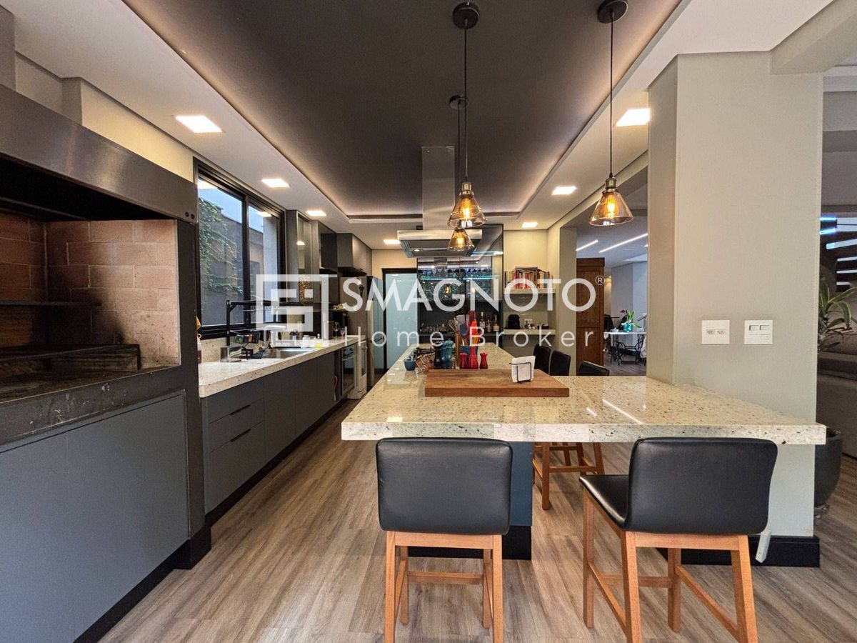 Sobrado com 4 Suítes à Venda no Villa D'Aquila em Piracicaba 304 M² R$ 2.790.000