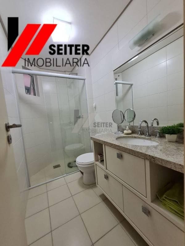 Apartamento a venda de 3 dormitorios Itacorubi Florianopolis