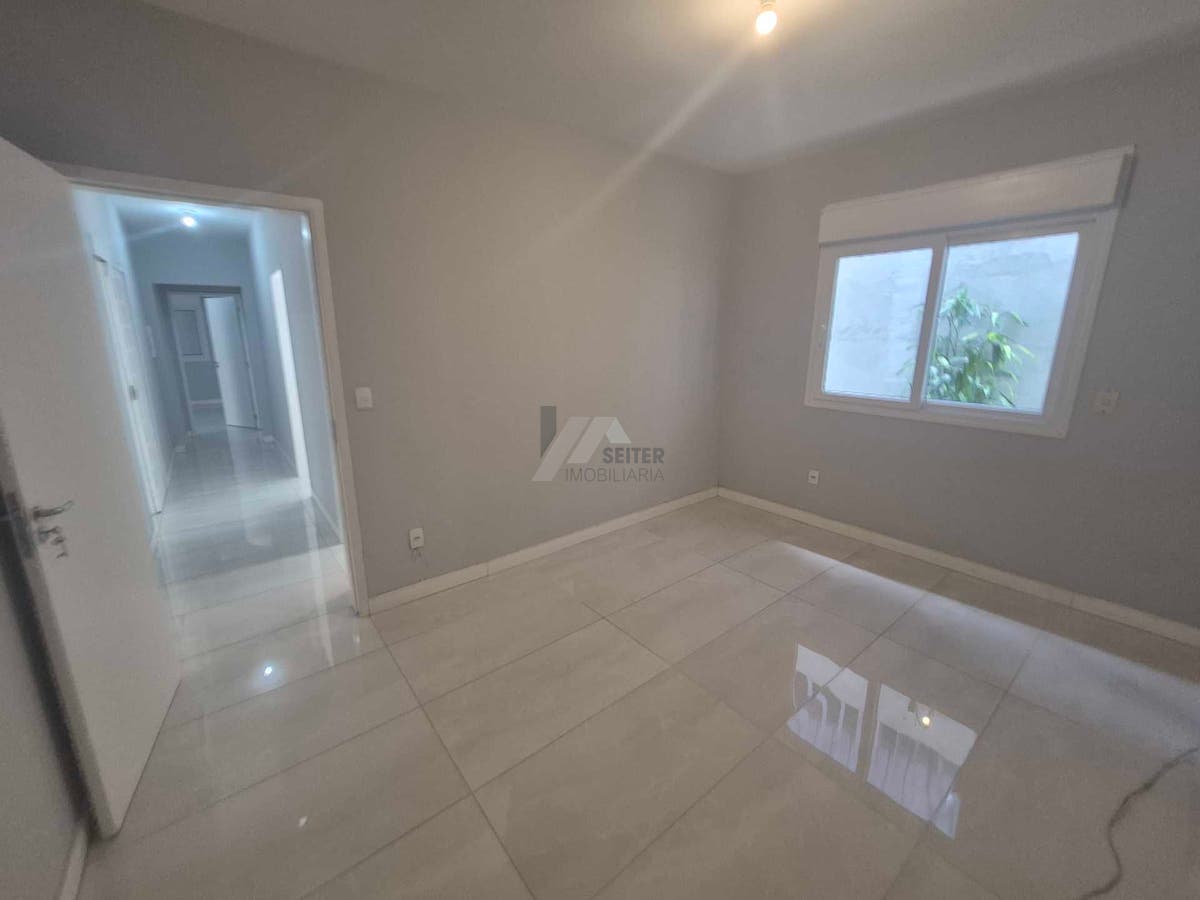 Casa de 4 quartos para alugar no Santa Monica Florianopolis
