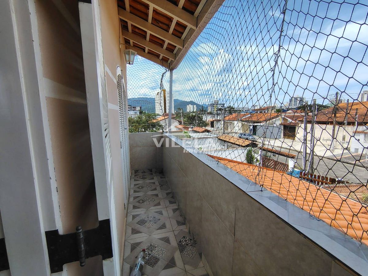 Sobrado no bairro aruan-caraguatatuba-sp