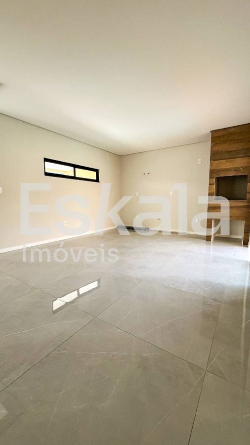 Casa á venda no Loteamento Montreal com Piscina, Três Rios do Norte - Jaraguá do Sul