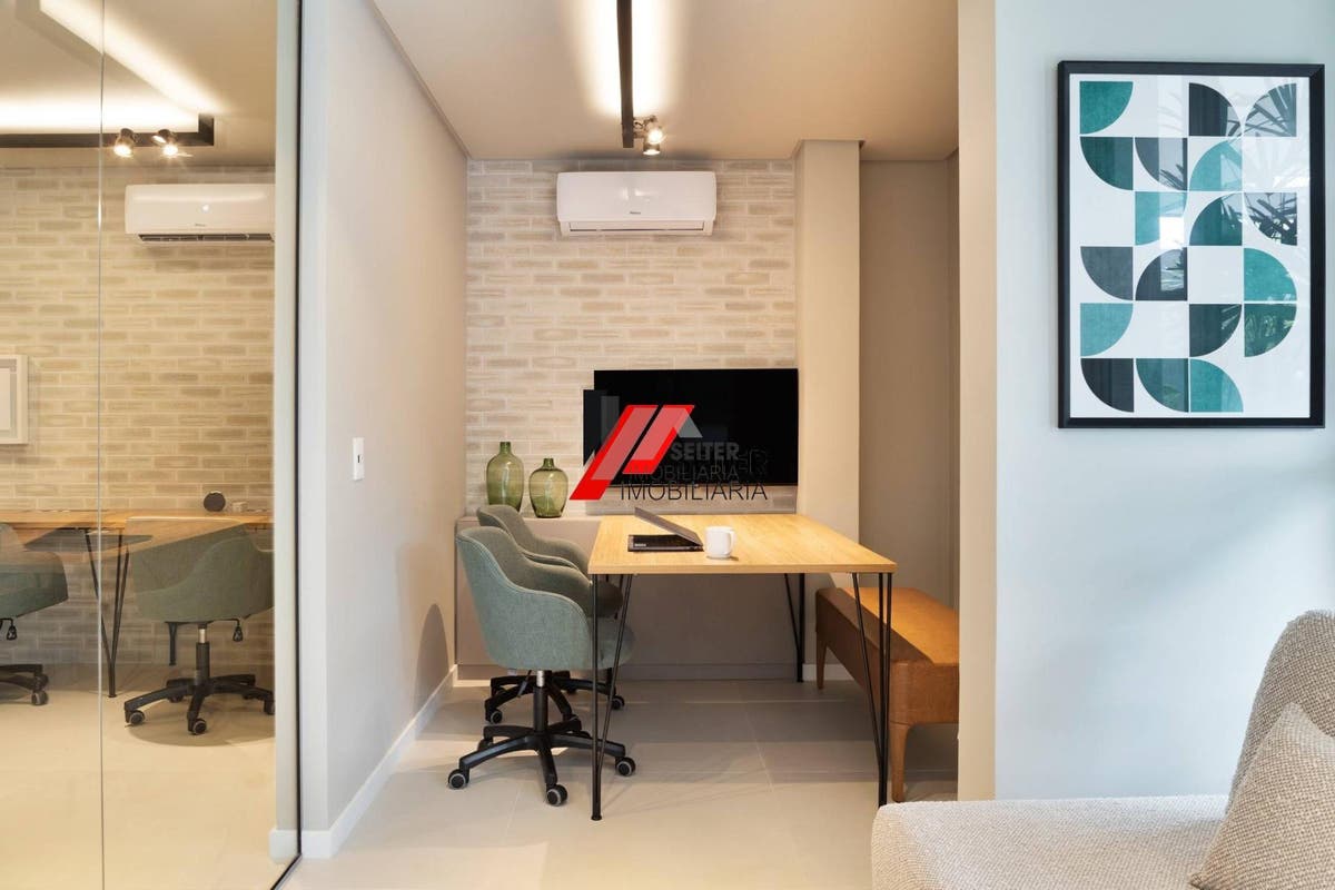 Apartamento a venda de 2 dormitorios no bairro Cacupé
