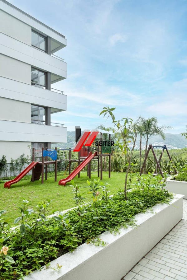 Apartamento a venda de 2 dormitorios no bairro Cacupé