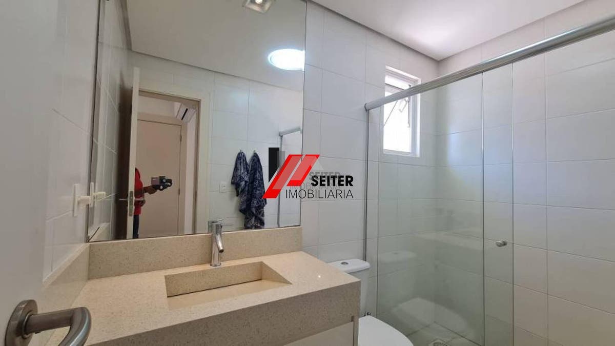 Cobertura 3 suites a venda Itacorubi Florianópolis Zena Becker