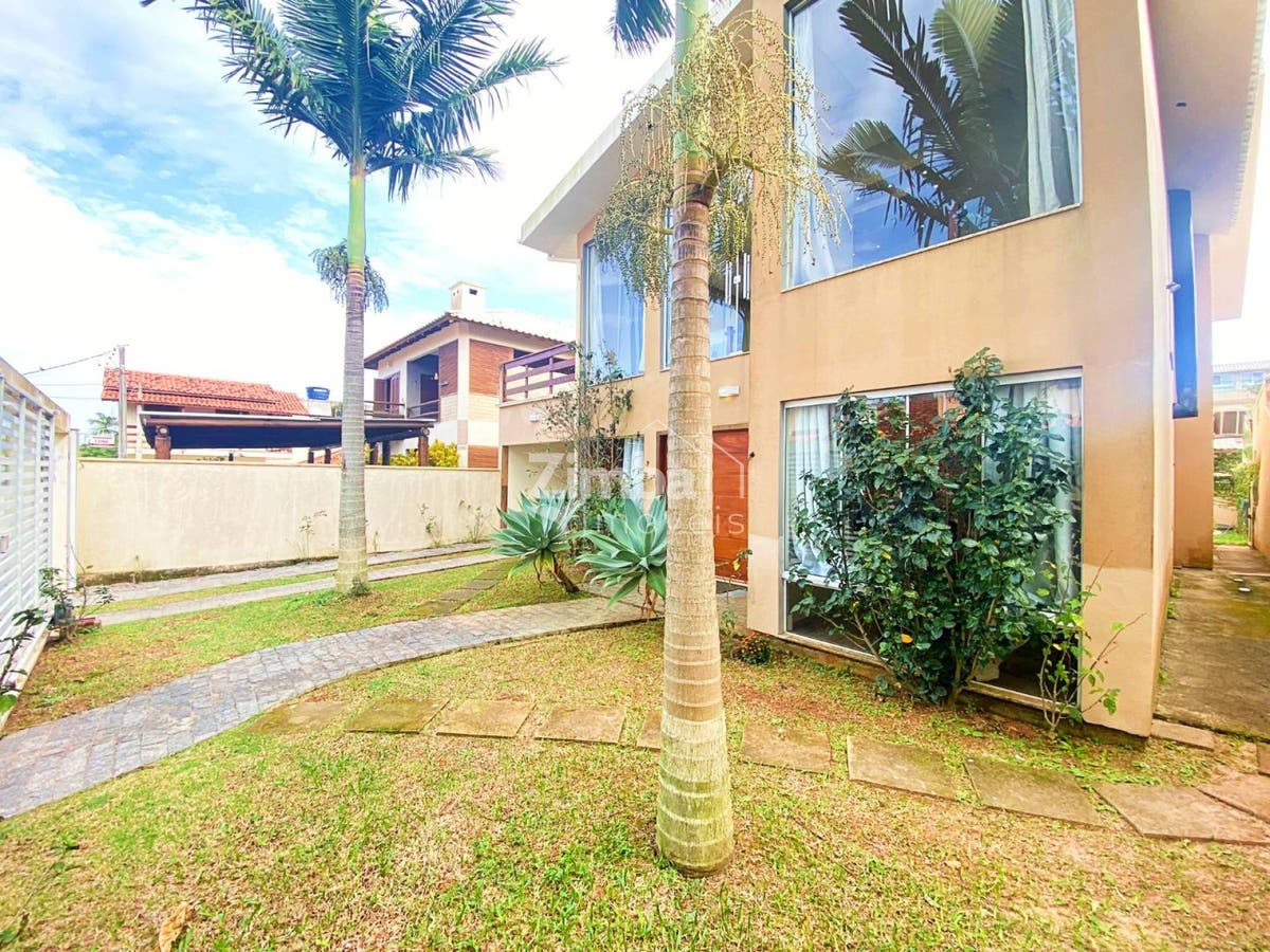 Casa de 5 quartos, 305m² no bairro Barra da Ibiraquera, em Imbituba | Eu Corretor
