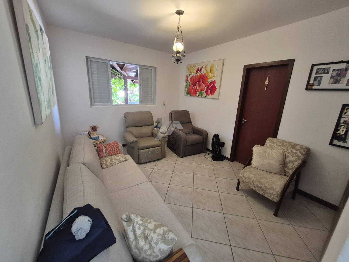 Casa a venda na Trindade com 5 dormitórios Florianópolis
