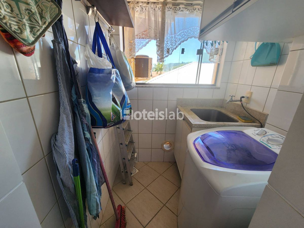 Lindo apto de 2 quartos com piscina a 300m da praia