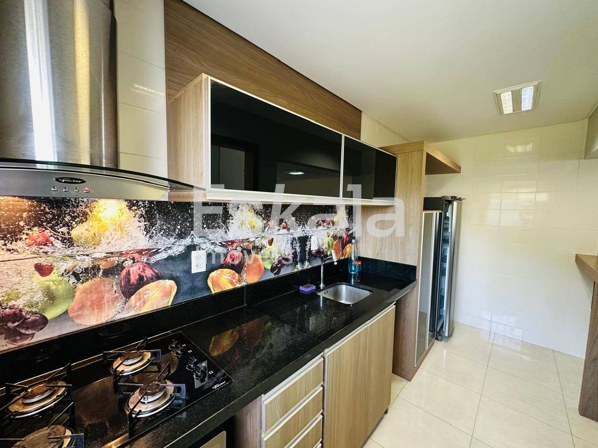 Apartamento porteira fechada com 01 suíte+ 02 quartos centro - jaraguá do sul