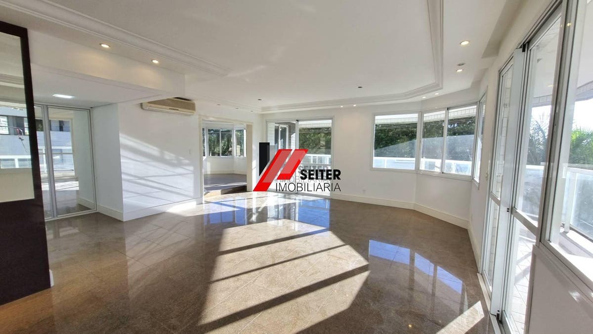 Apartamento de 4 dormitorios a venda Beira Mar Florianopolis