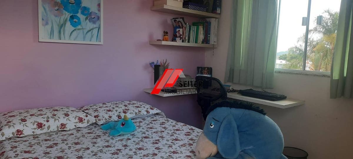 Casa a venda com 4 quartos sendo 4 suítes, 5 banheiros e 5 vagas de garagem, com area total de 279m²