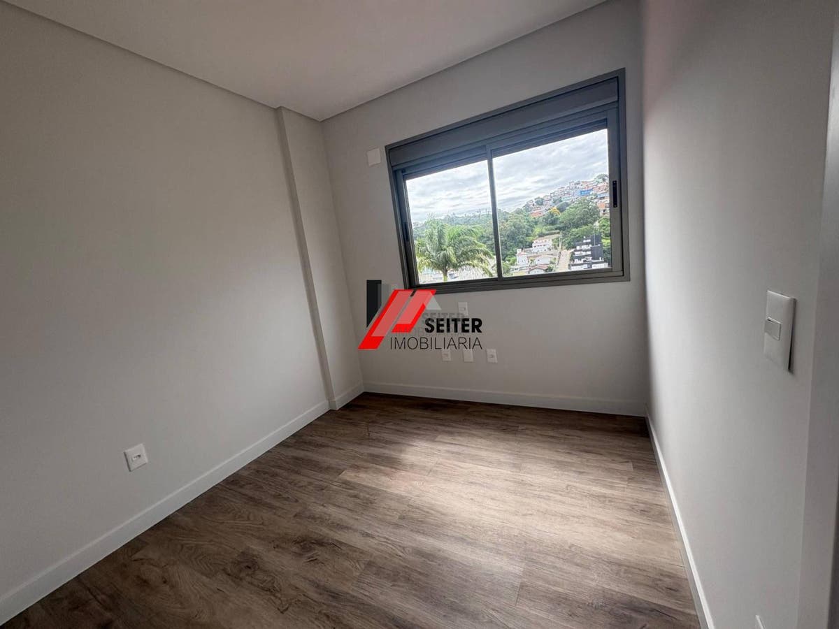 Apartamento de 3 dormitorios com suite a venda carvoeira florianópolis