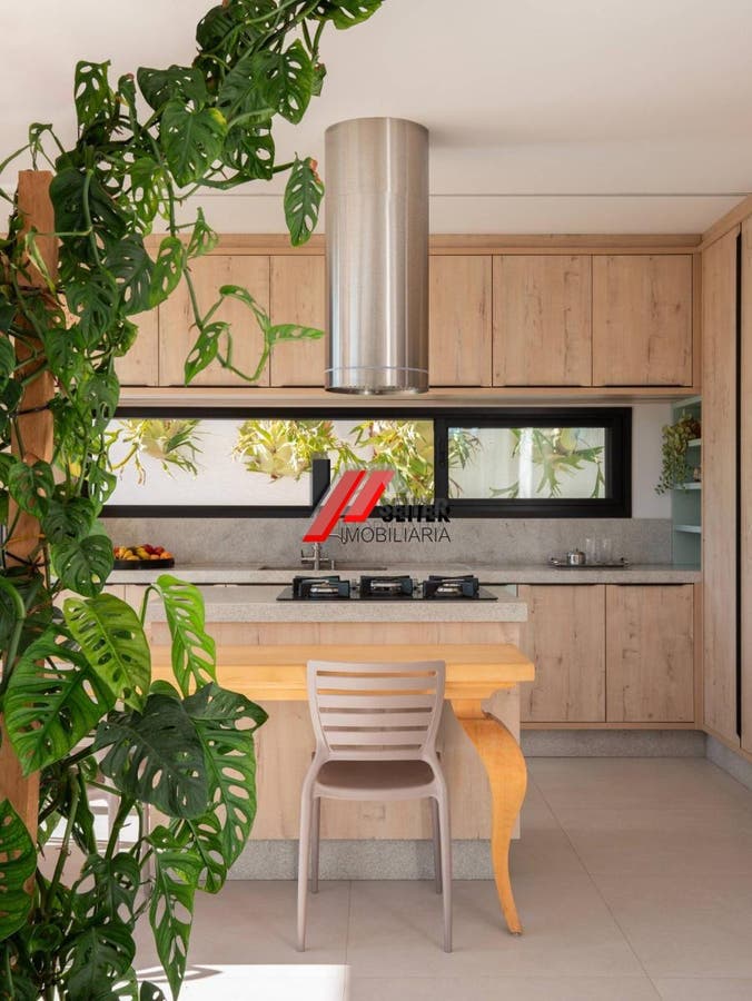 Casa à venda com 4 dormitórios no Campeche Florianópolis