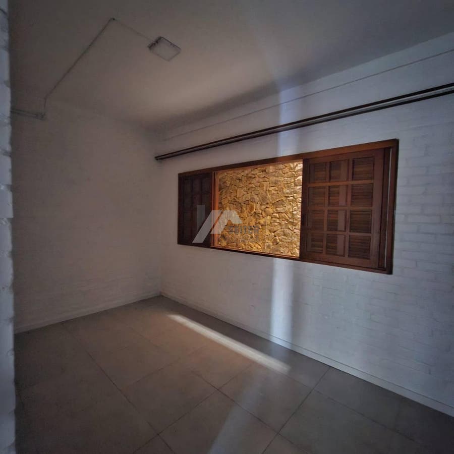 Casa para alugar no Itacorubi com 3 quartos