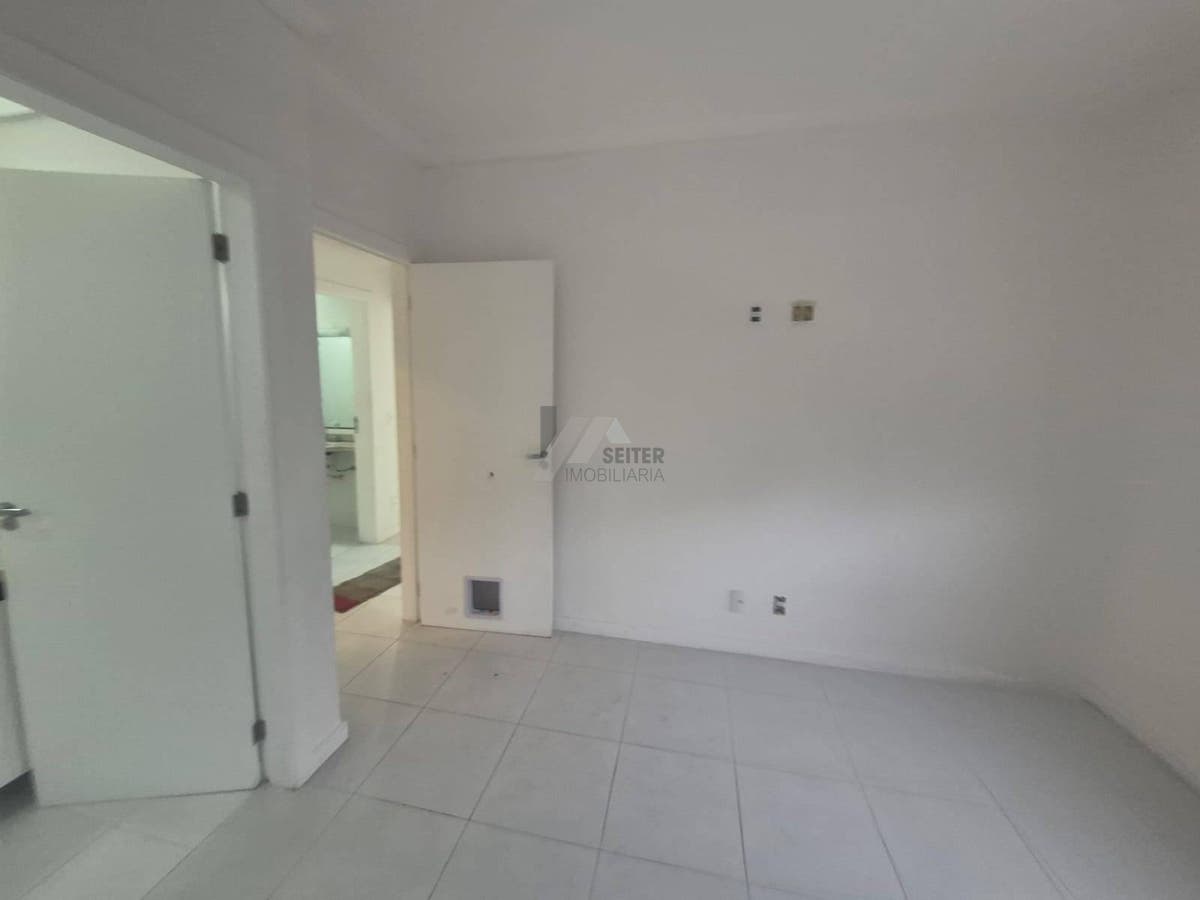 Apartamento com 3 quartos para Locação, Itacorubi - Florianópolis