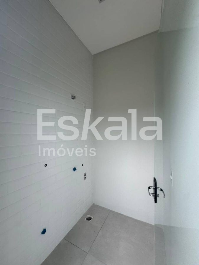 Casa Com 02 Dormitórios + 01 Suíte Jaraguá 99 - Jaraguá Do Sul