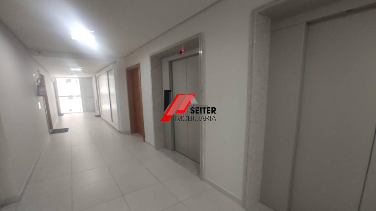 Aluga sala comercial Florianopolis Itacorubi com 42 m2 de área