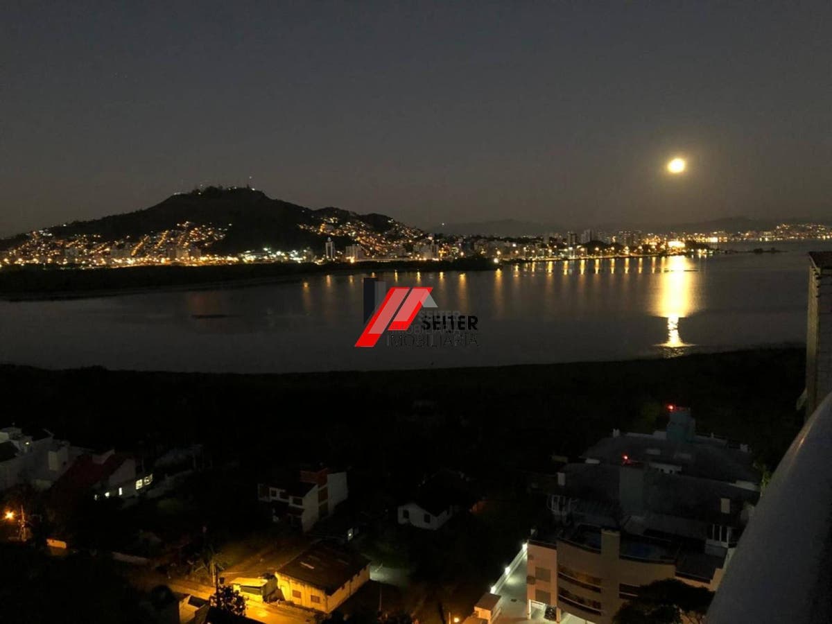 Cobertura vista para o mar venda João Paulo Florianópolis
