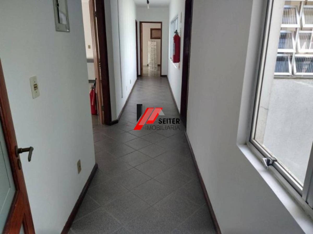 Casa comercial a venda no bairro Saco dos Limões