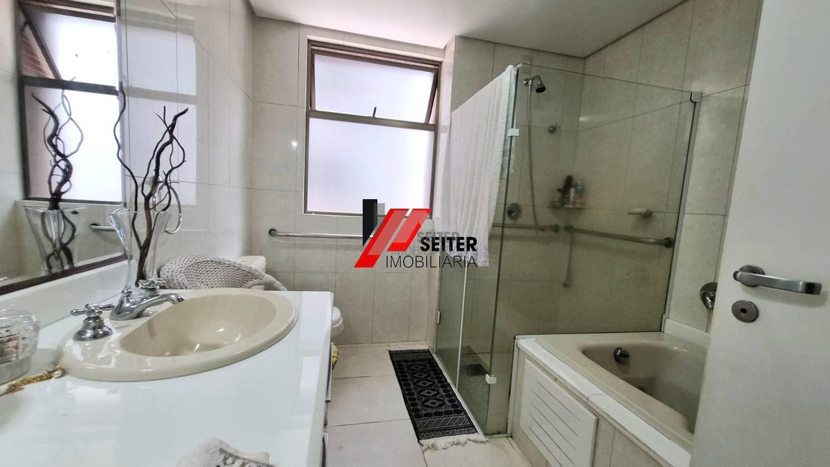 Apartamento à venda Beira Mar Agronômica Florianópolis