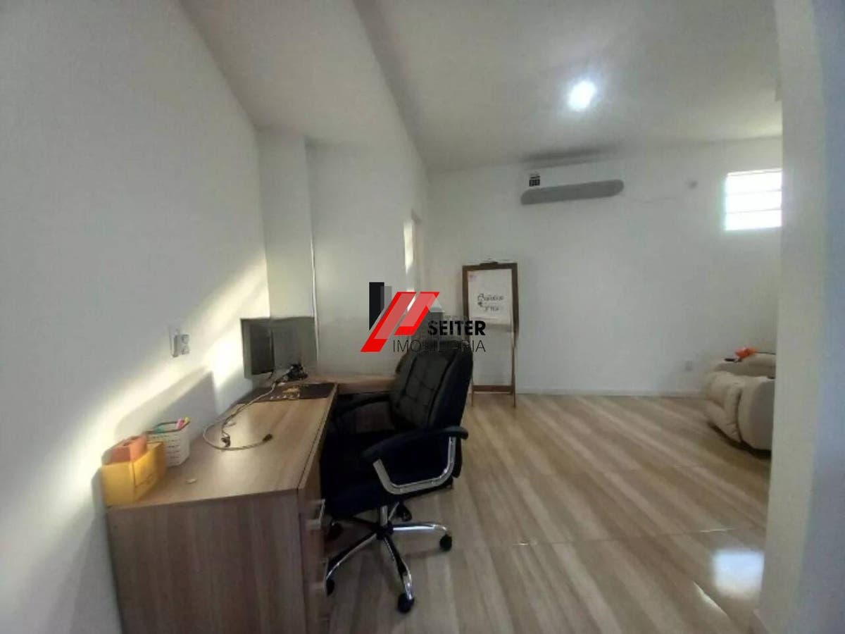 Loja para alugar no Campeche Florianópolis avenida pequeno principe