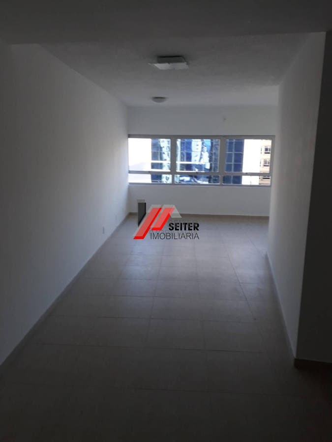 Sala comercial a venda centro ceisa center