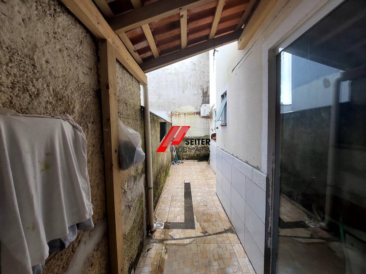 Apartamento 3 dormitorios com suite localizado no Ingleses