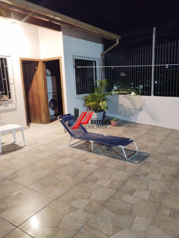 Casa com 4 dormitórios sendo 2 suíte à venda no bairro Pantanal