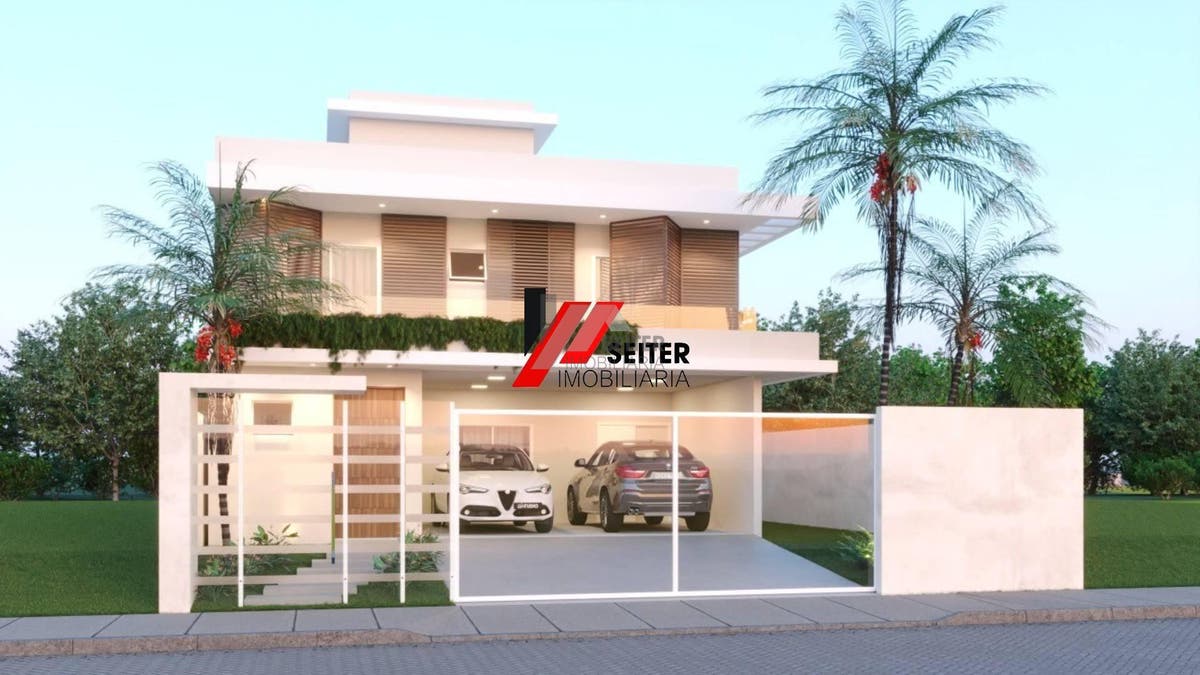 Casa de alto padrão à venda em Canasvieiras