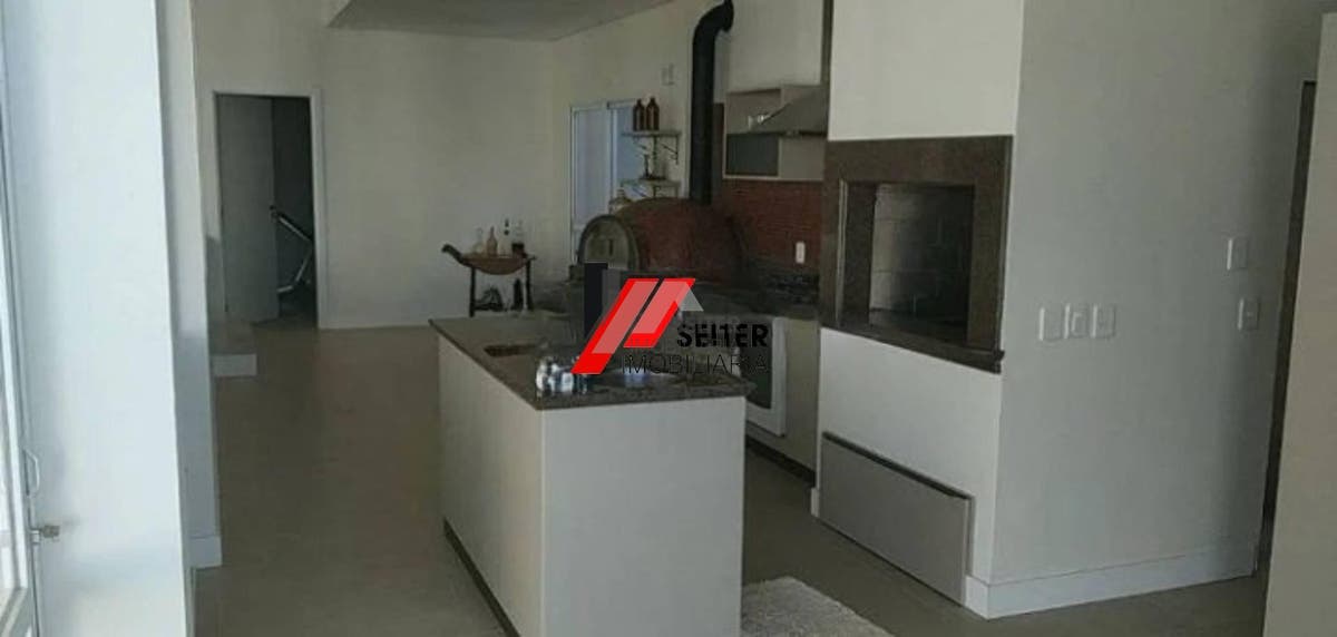 Casa a venda no bairro João Paulo com 4 dormitórios
