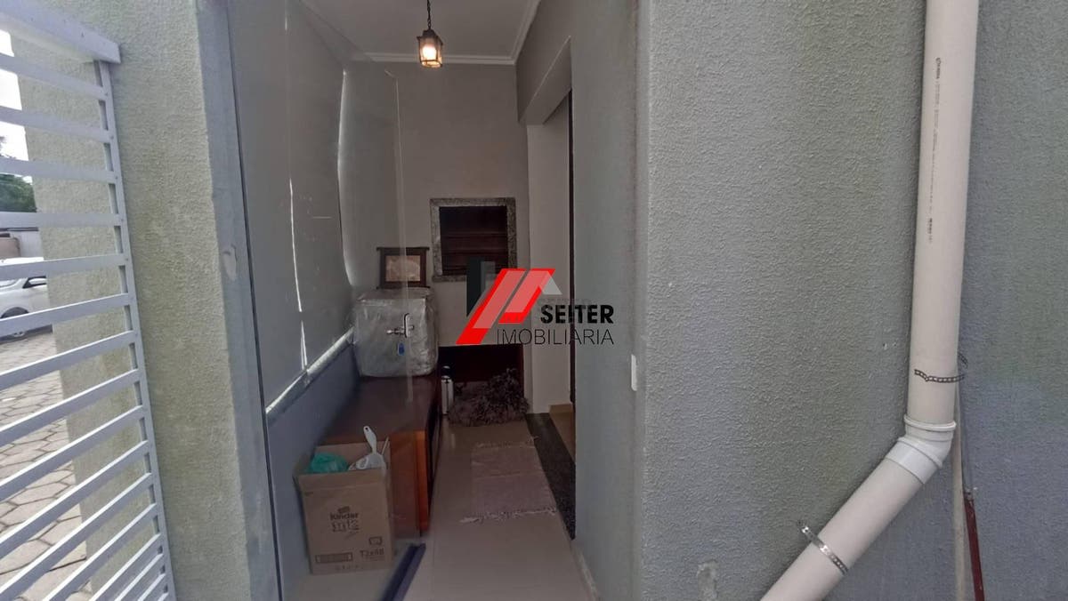 Apartamento à venda com 2 dormitórios no Campeche Florianópolis