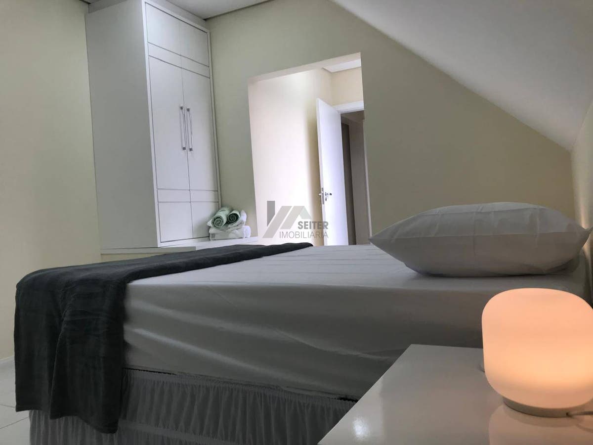 Cobertura 3 suites venda Trindade florianopolis