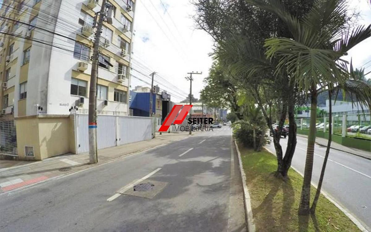 Apartamento de 3 quartos a venda na Av Mauro Ramos Centro