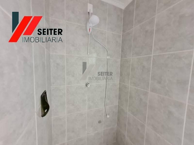 Casa 3 dormitorios para locação trindade