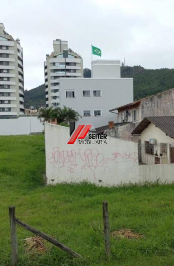 Prédio a venda na trindade Florianópolis