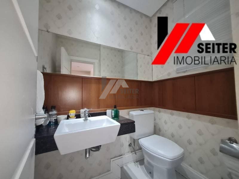 Apartamento de 3 dormitorios a venda Centro Florianopolis