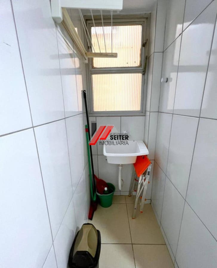 Apartamento mobiliado a venda no centro de Florianopolis