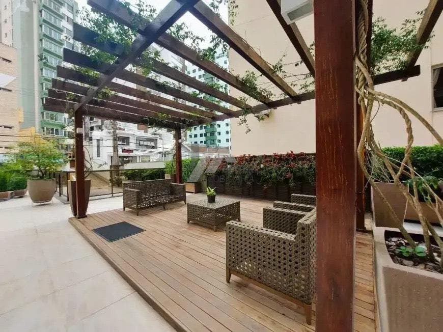 Apartamento com 3 quartos, Centro - Florianópolis