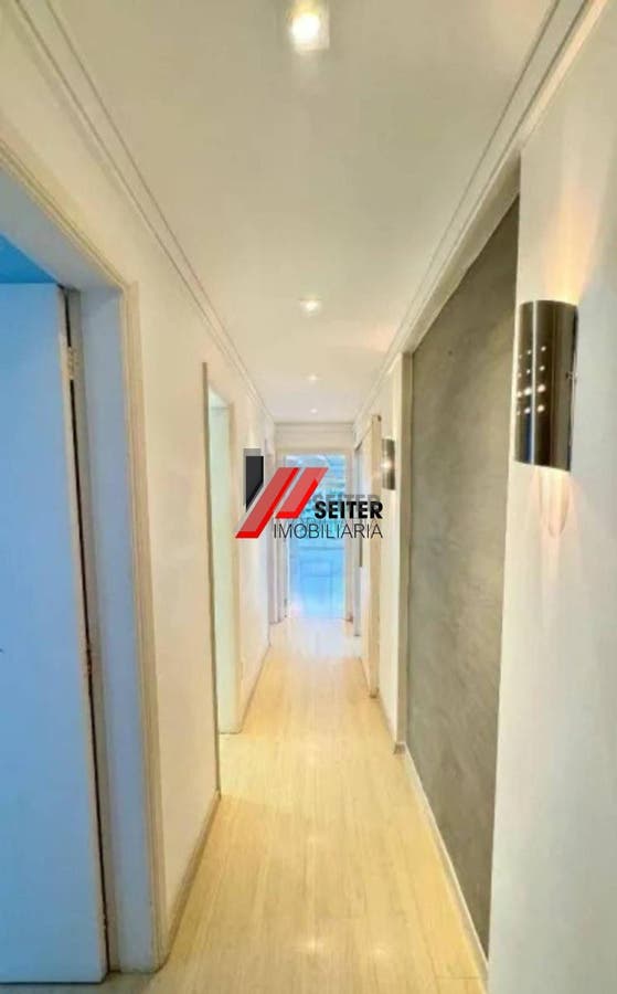 Apartamento à venda no Centro de Florianópolis