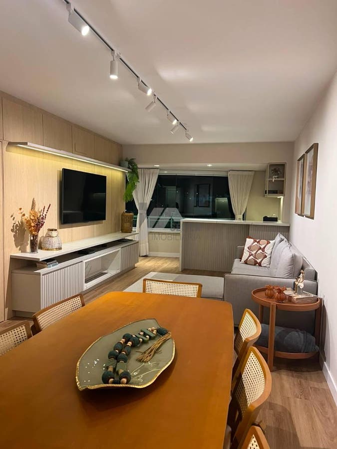 Apartamento com 4 quartos, Itacorubi - Florianópolis