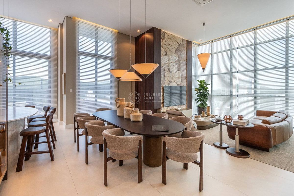 Cobertura duplex com 04 suítes, 04 vagas e 296m² à venda no Riomaggiore em Balneário Camboriú/SC - Cobertura em Pioneiros, Balneário Camboriú - à venda - IMOBILIÁRIA GUILHERME LTDA