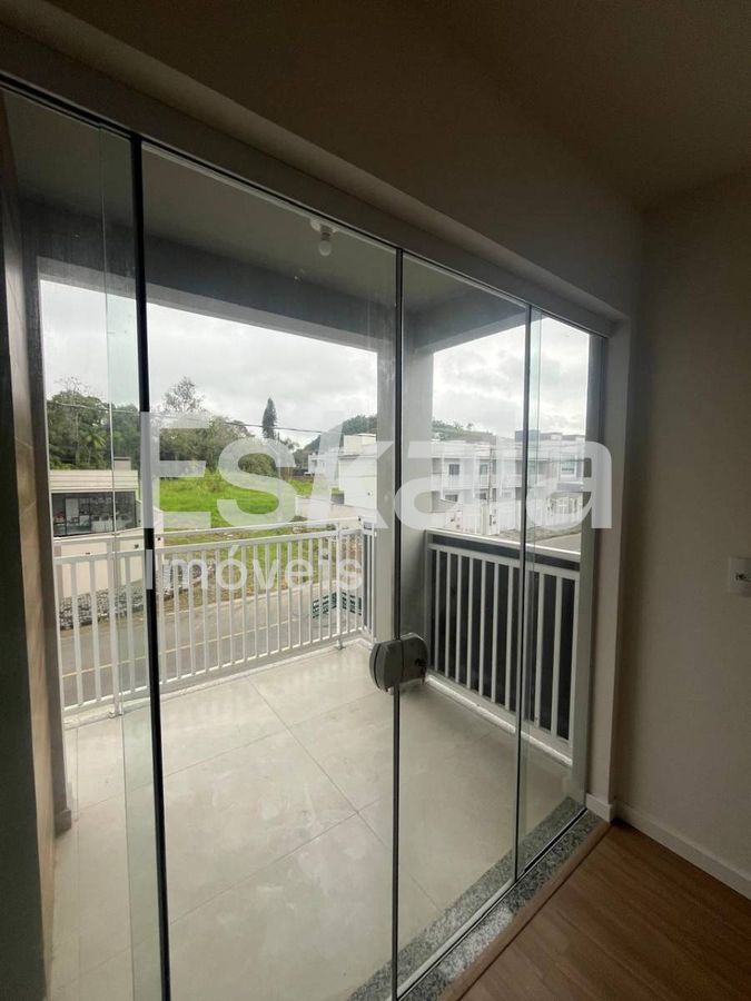 Casa geminada de esquina com 03 quartos, sendo 01 suíte três rios do sul - jaraguá do sul