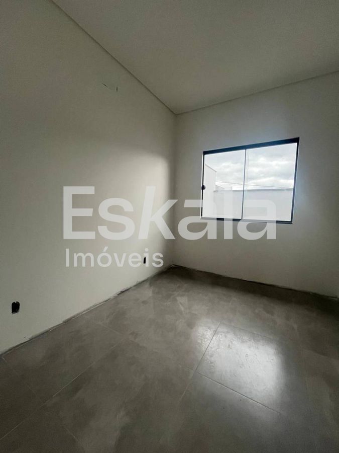 Casa geminada à venda com 01 suíte + 01 quarto Bairro Jaraguá 99