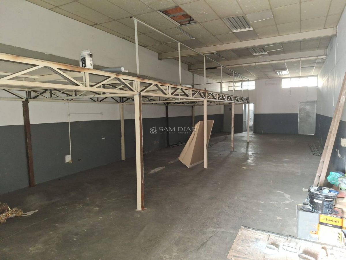 Depósito-Galpão, 307 m² - Foto 1