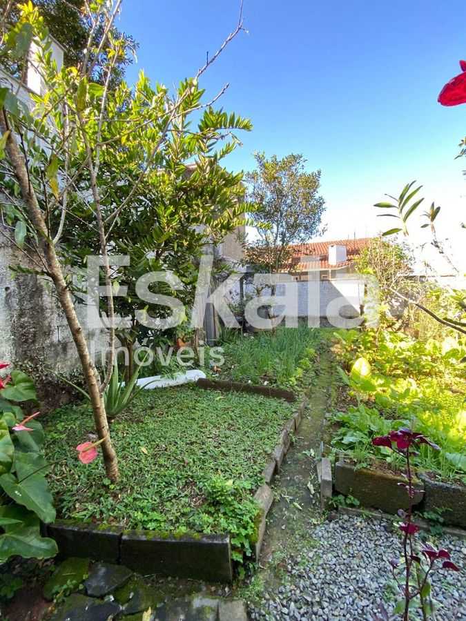 Casa com 03 Quartos e 04 Vagas de Garagem Amizade - Jaraguá do Sul