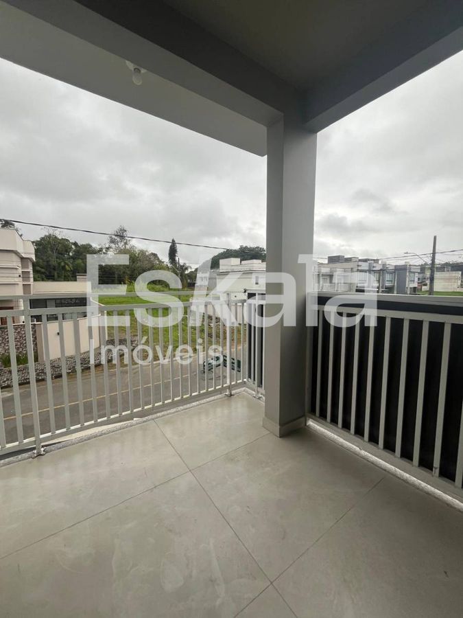 Casa geminada de esquina com 03 quartos, sendo 01 suíte três rios do sul - jaraguá do sul
