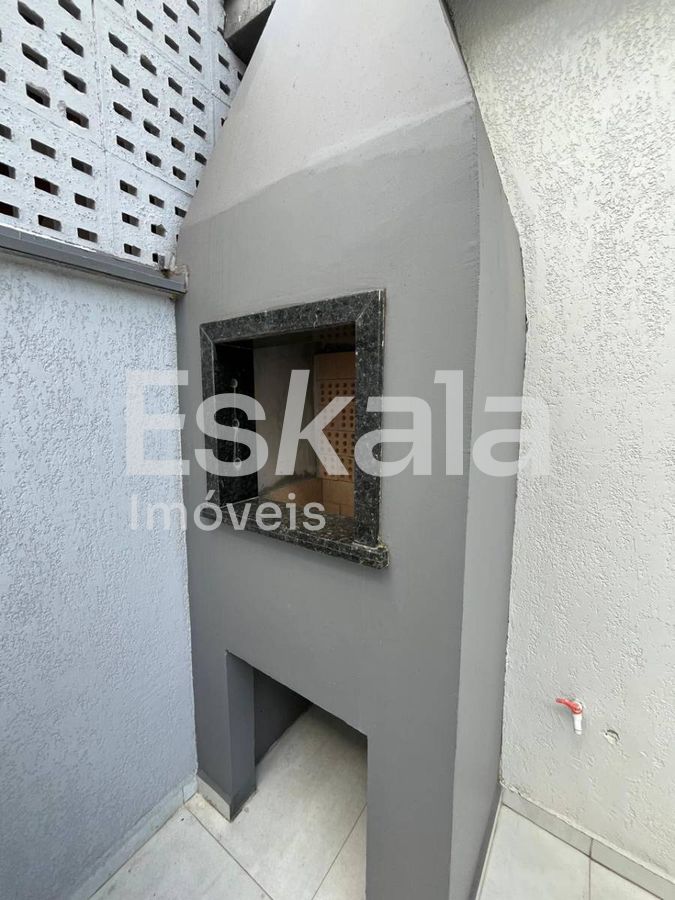 Sobrado Semi Mobiliado Com 01 Suíte + 02 Quartos Czerniewicz