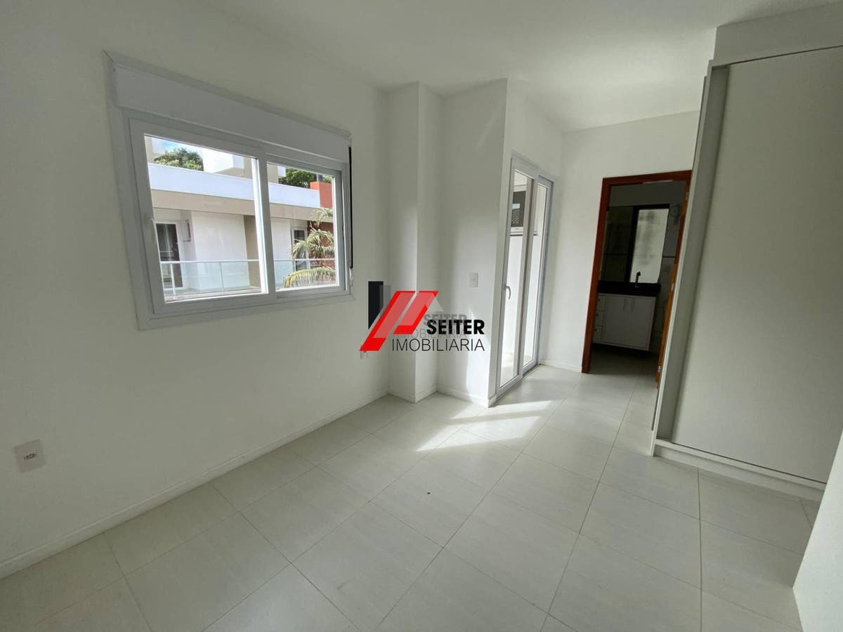 Casa 3 dormitórios com suite venda campeche florianópolis
